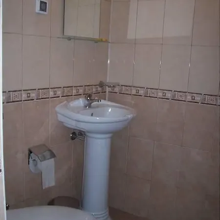 Zora Guest house Beden