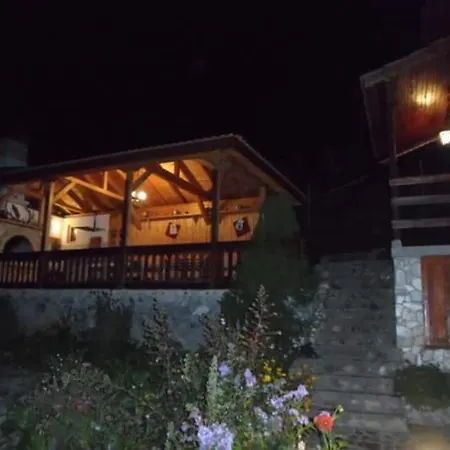 Zora Guest house *